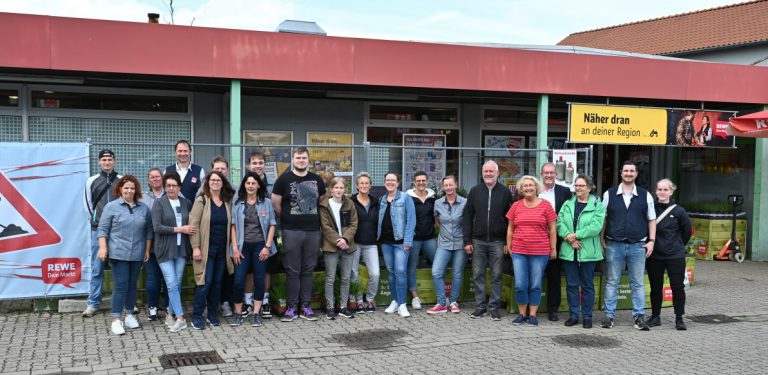Das Team vom REWE „Ost“ sagt: Auf Wiedersehen