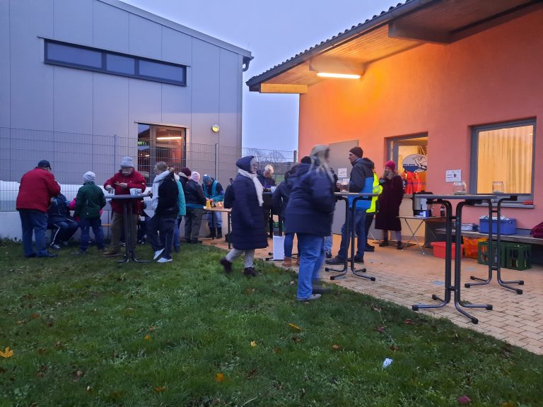 Große Resonanz beim Grillen und Glühwein im Freibad