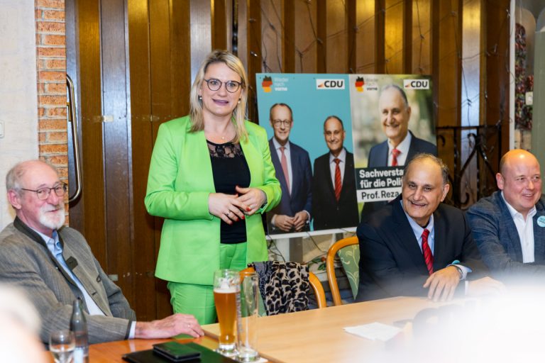 Gäste des CDU-Stammtischs loben klare Worte