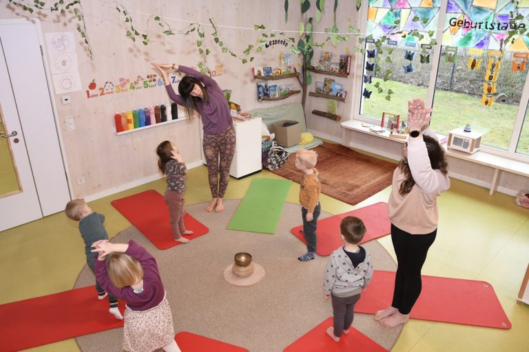 Yoga für Kinder in der AWO-KITA Weddel