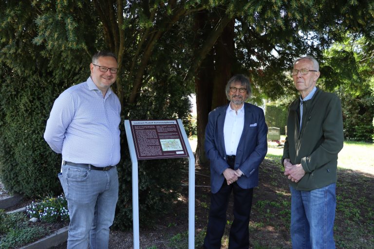 Destedt erinnerte an das Ende des 2. Weltkrieges