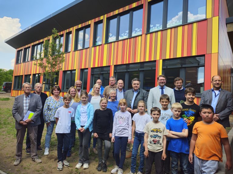 Neuer Erweiterungsbau der Grundschule Dettum Neuer Erweiterungsbau der Grundschule Dettum