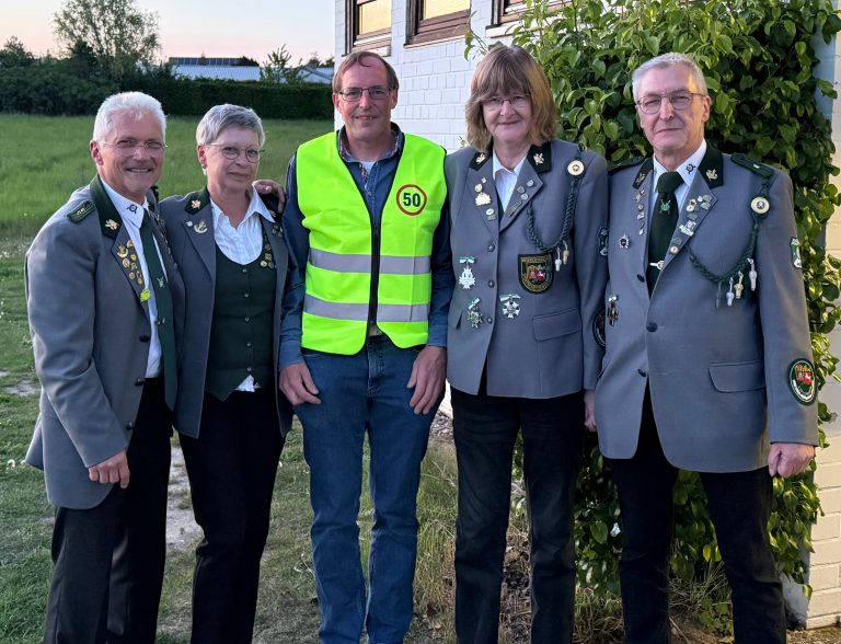 50. Geburtstag von Cristian Gens – Ein stimmungsvoller Abend im Sportheim Schapen