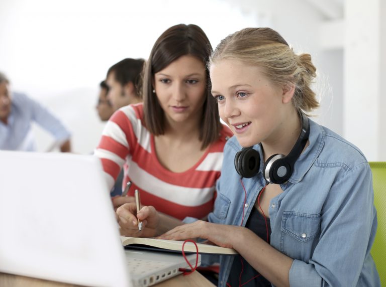 Kindergeld nach dem Schulabschluss: Was Eltern wissen müssen