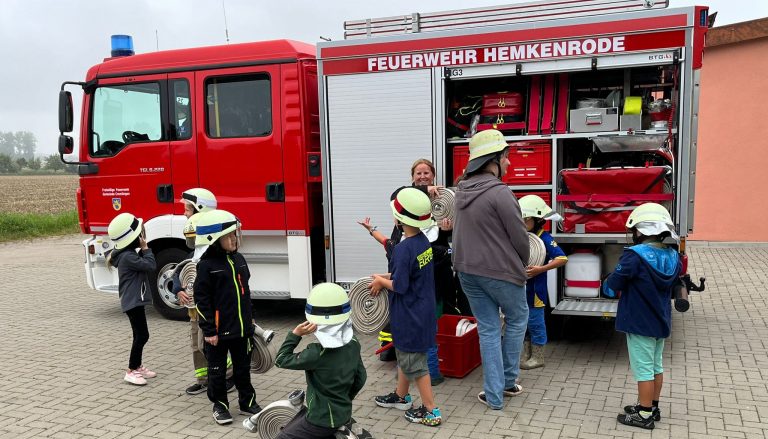 MitmachTag bei der Feuerwehr Hemkenrode: Einsatzübung für die Kleinen