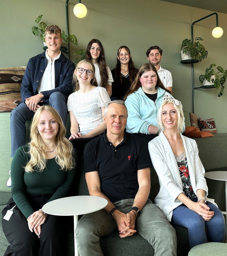 Karriere mit Kräuterlikör: Ausbildungsstart bei Jägermeister