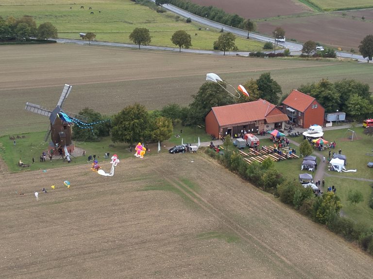 Abbenrode: Treckertreffen und Mühlenfest