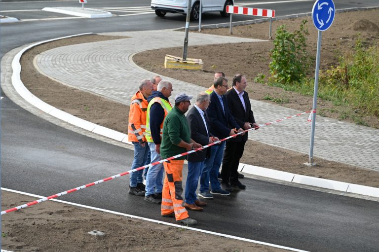 Verkehrsfreigabe Kreisverkehr K 140 / Im Moorbusche in Cremlingen