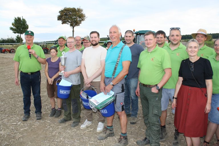 29. Einachs-Leistungspflügen in Bornum bei Königslutter am Elm