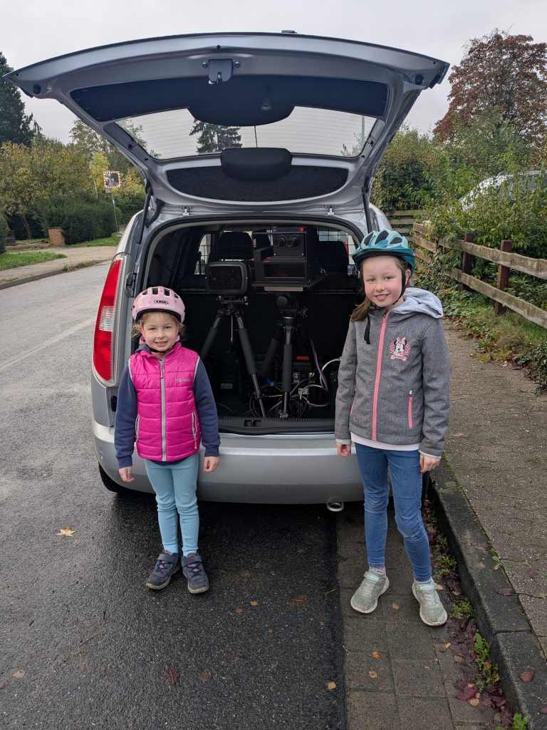 Gibt’s auch fröhliche Gesichter wenn der Blitzer kommt? Ein klares JA aus Hordorf!