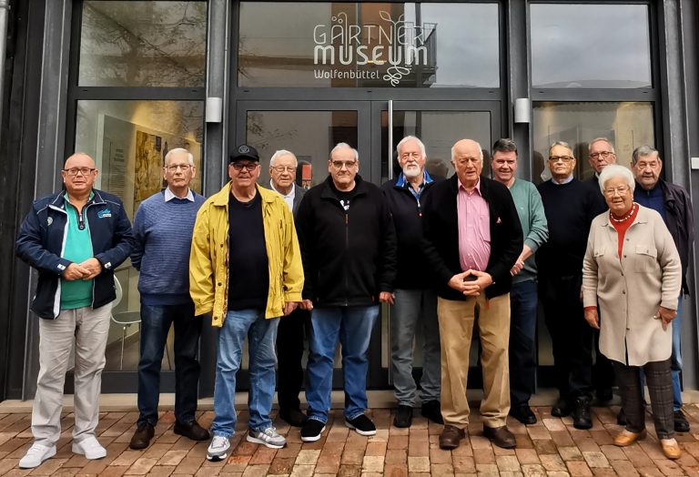Gärtnermuseum: Feuerwehr mit „Gärtnersohn“ Albert Linne zu Gast Gärtnermuseum: Feuerwehr mit „Gärtnersohn“ Albert Linne zu Gast