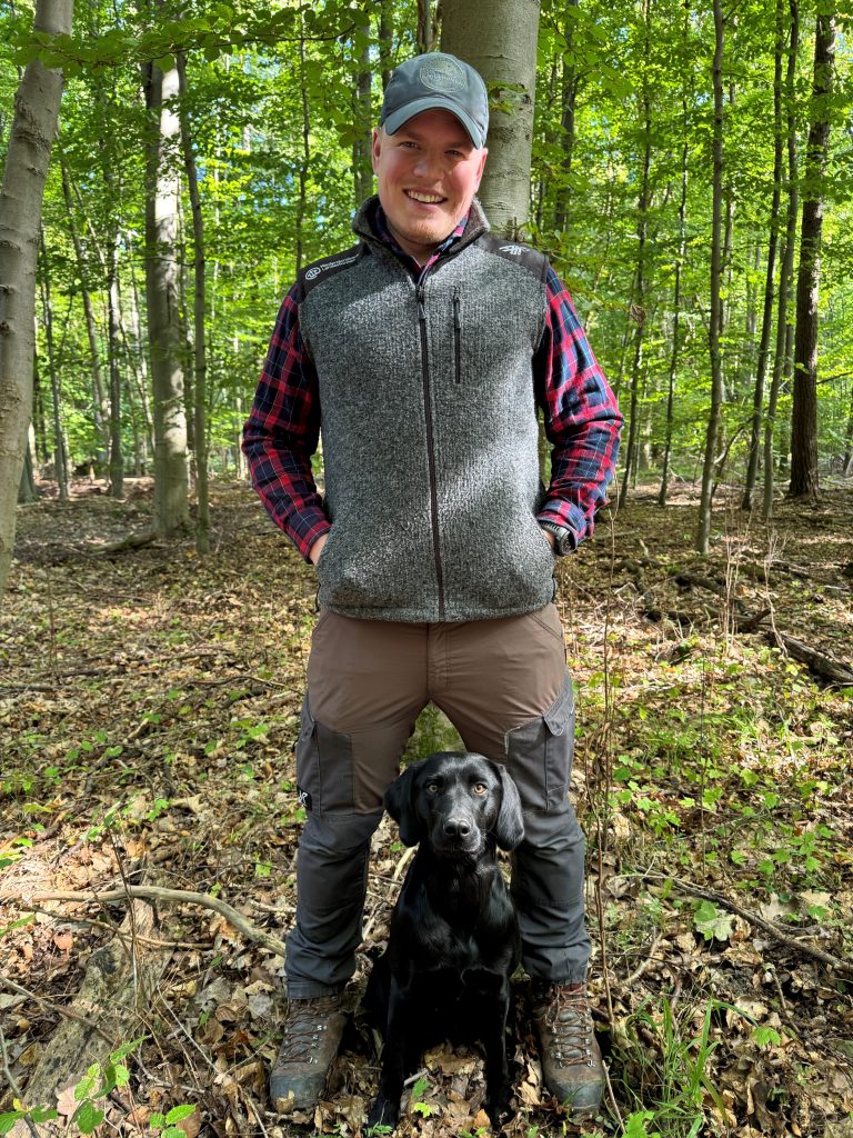 Generationenwechsel im Elm: Lasse Salzmann ist neuer Revierförster in Eitzum
