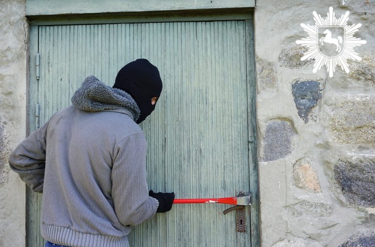 Einbrüche in Bäckereien – Polizei sucht Zeugen