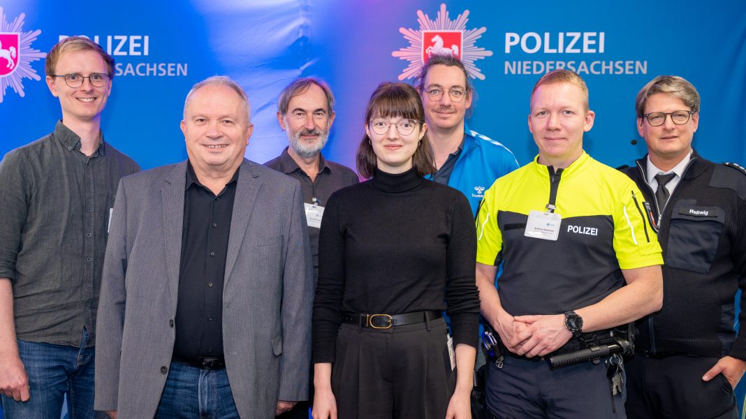 Gruppenbild_Fachtagung-Verkehrssicherheit