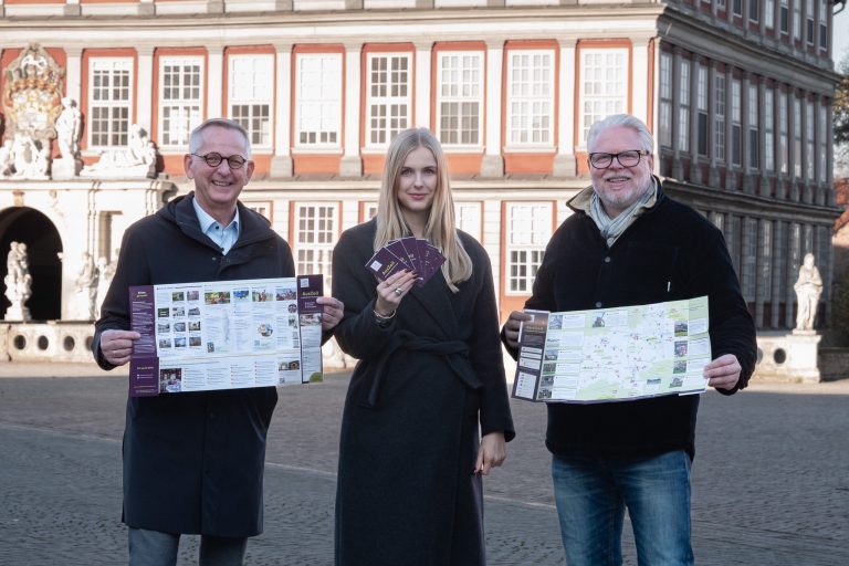 Z -Card – Mit der Faltkarte auf Entdeckungsreise