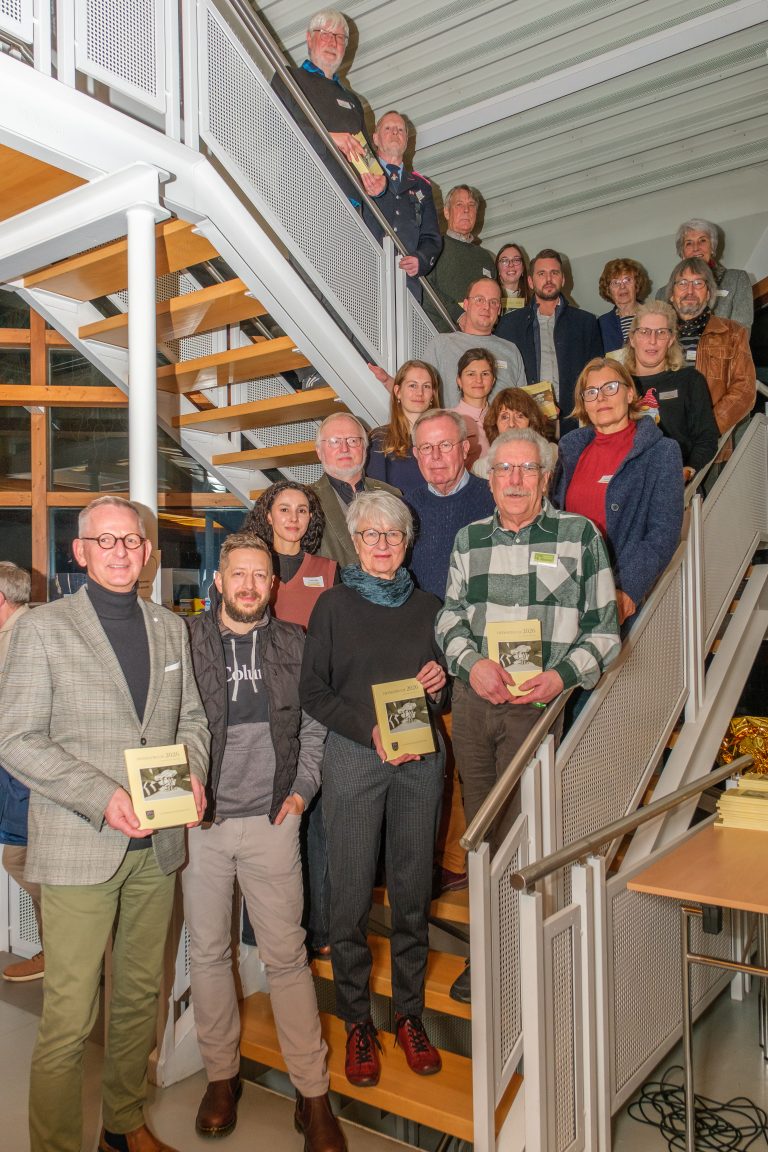 Das neue Heimatbuch des Landkreises widmet sich dem Ehrenamt