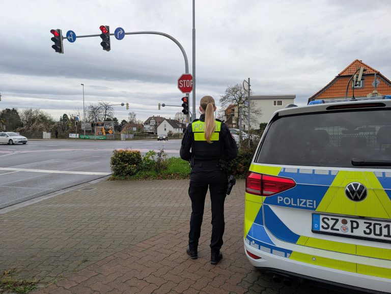 WF: An der Kreuzung Salzdahlumer Straße / Neuer Weg missachten Verkehrsteilnehmer/-innen immer wieder das Rotlicht