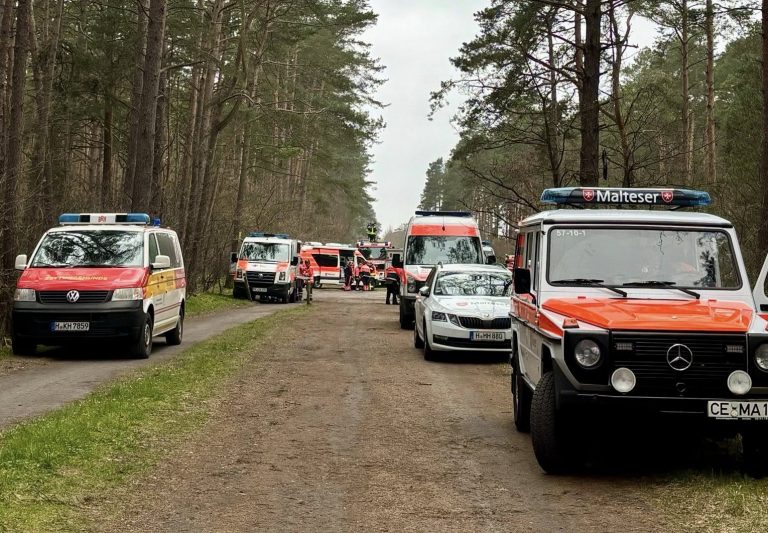Alarmierungen zu zwei Personensuchen am Samstag