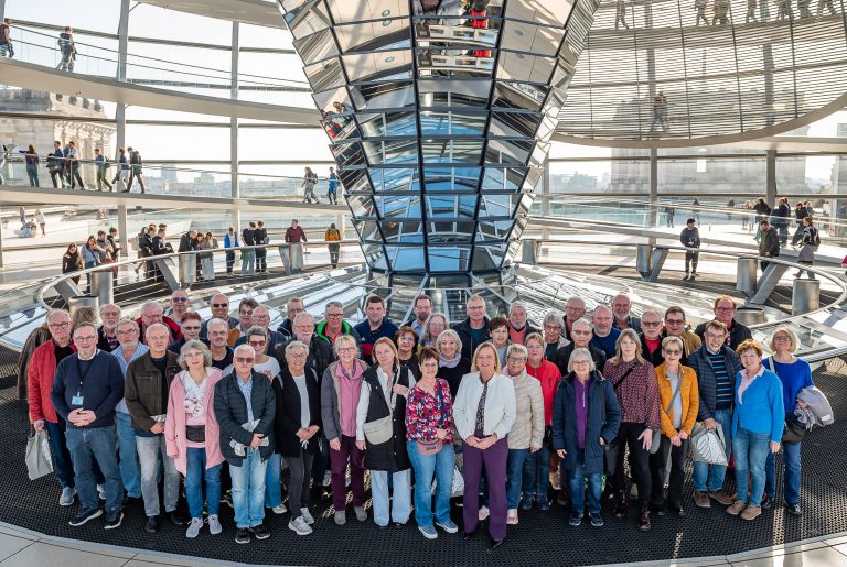 Demokratie erleben: Dunja Kreiser empfängt Besuchergruppe in Berlin