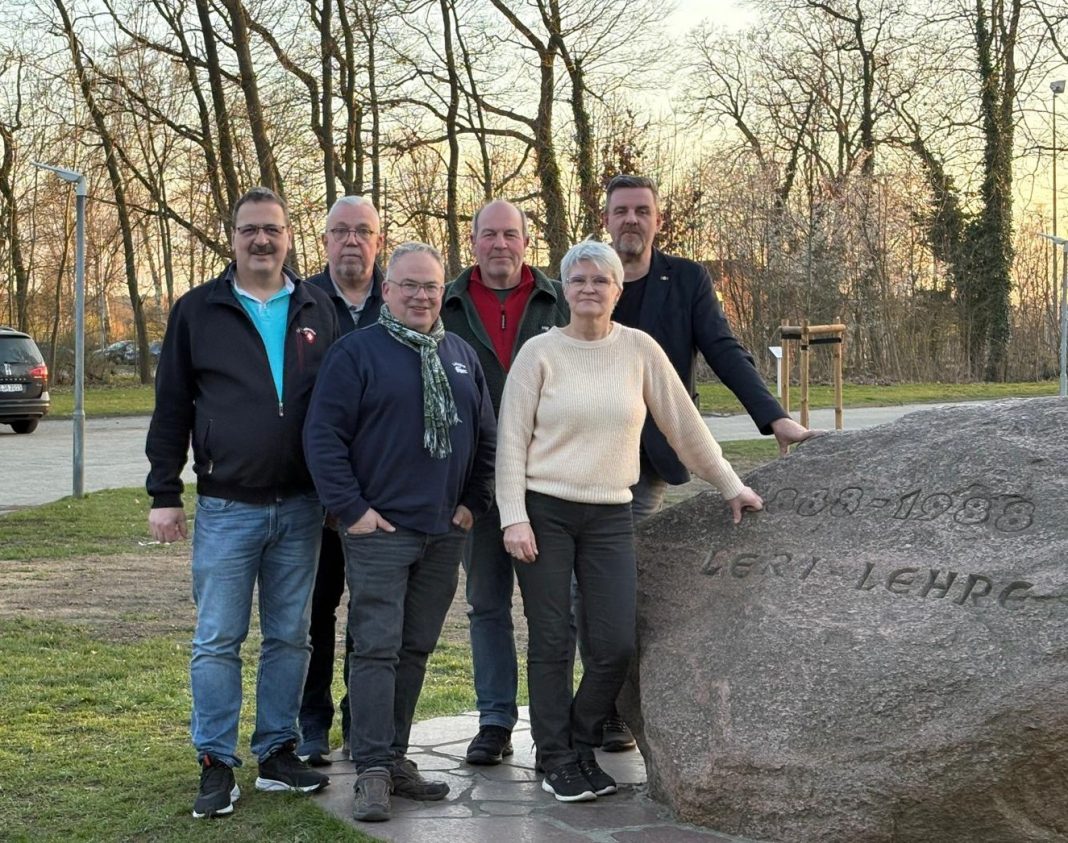 Vorstand mit Kassenprüfern