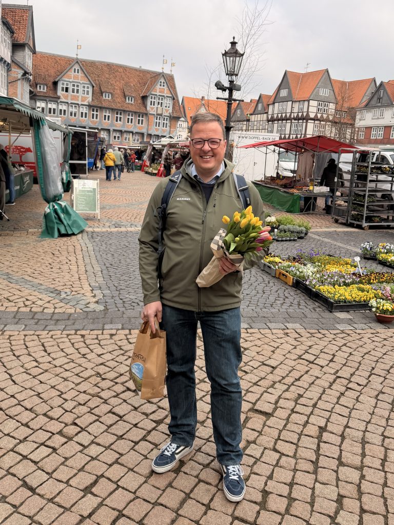 Jan Schröder besucht den Wolfenbütteler Wochenmarkt