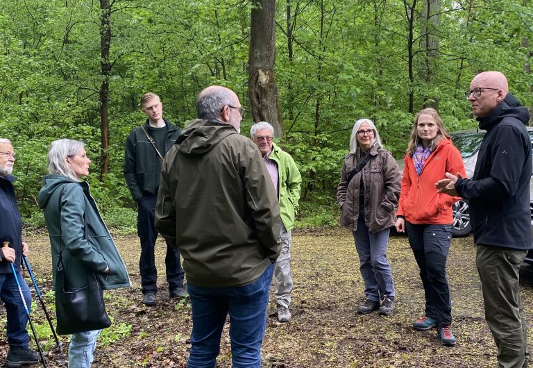 GRÜNE Landtagsageordnete besucht Waldflächen im Landkreis Wolfenbüttel