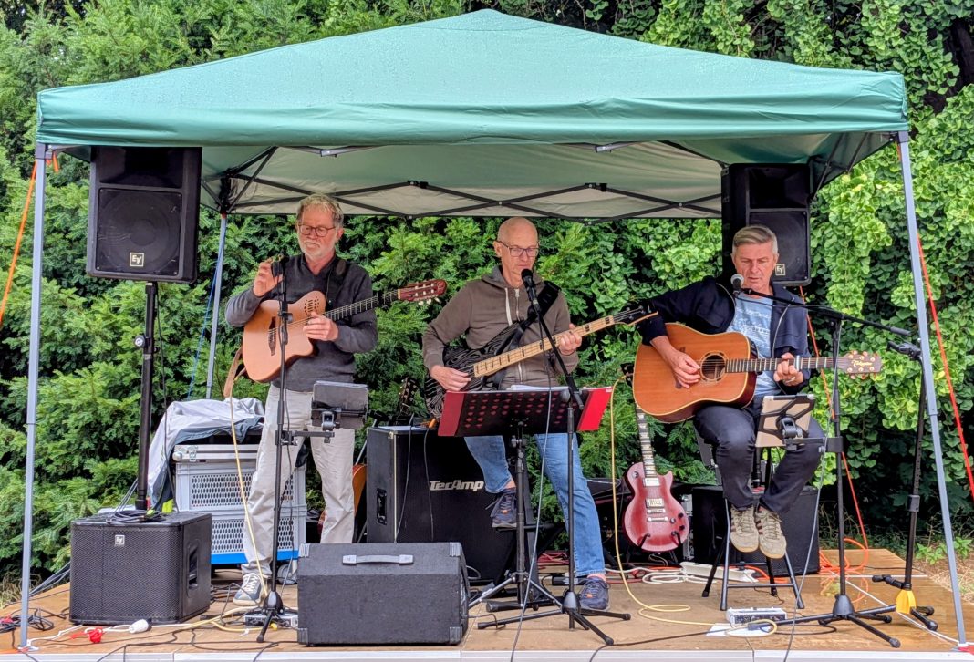 Sommerfest 2026_Band stranded_26-07-05_Ausschnitt